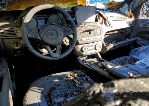 2017 Mercedes-Benz Gls 450 4Matic z USA, uszkodzony, nr VIN 4JGDF6EE2HA779135